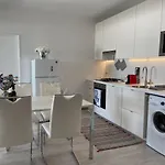 Mirasol 10 * فيغيورا دا فوز